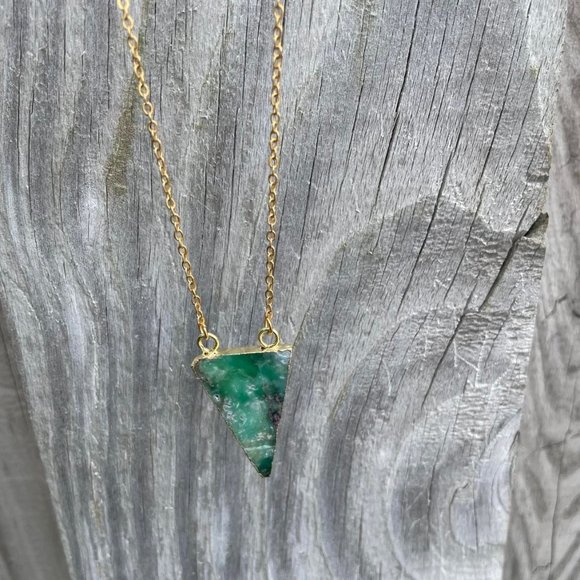 NWOT Natural chrysoprase stone pendant necklace - Picture 1 of 4